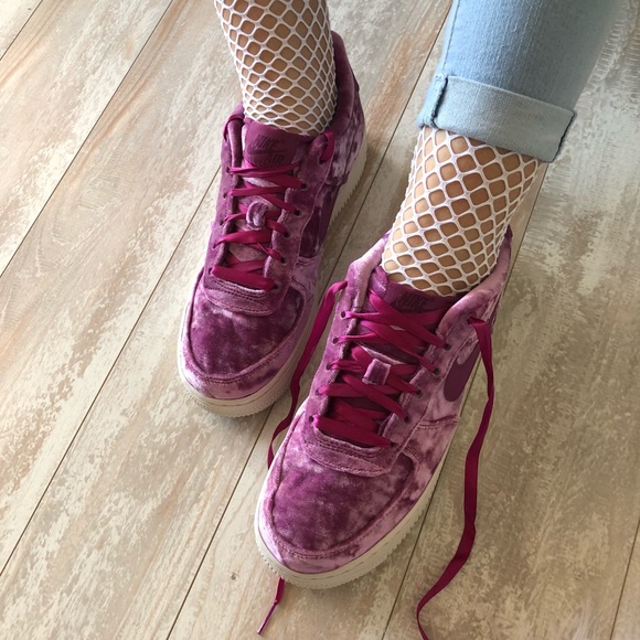NWTNike Air Force 1 velvet berry! - Picture 3 of 7